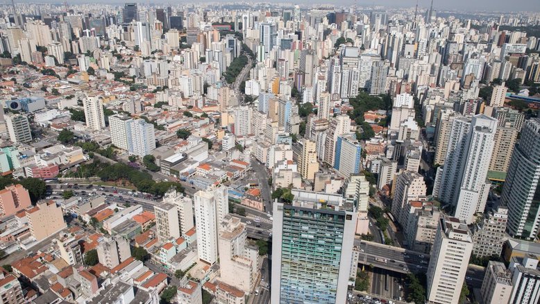 Estudo aponta que plástico biodegradável pode reduzir consumo de energia em edifícios