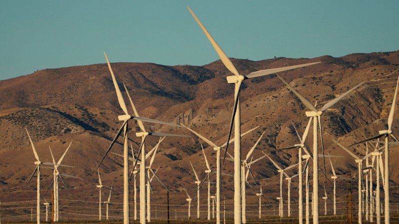 Defensores da energia limpa veem lei orçamentária dos EUA como retrocesso