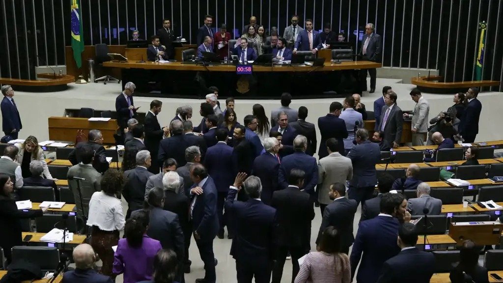 Aprovação do PL do licenciamento ambiental é repudiada por entidades