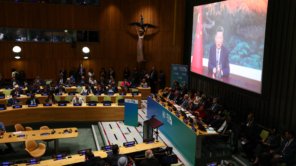 O presidente da China, Xi Jinping, profere um discurso por vídeo na Cúpula do Clima da ONU de 2025